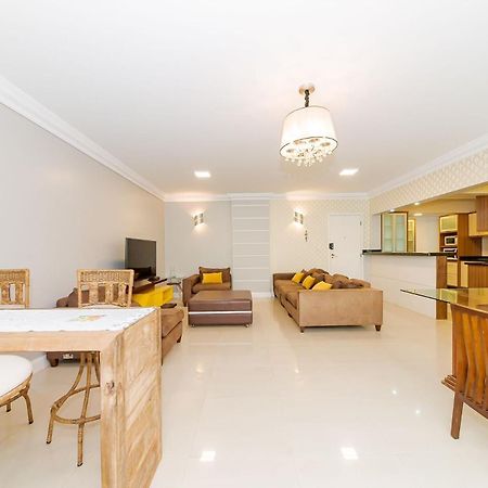 Apto Amplo 1Suite Mais 2Quartos - Quadra Mar 50M Da Praia - Somente Familiares Balneário Camboriú المظهر الخارجي الصورة