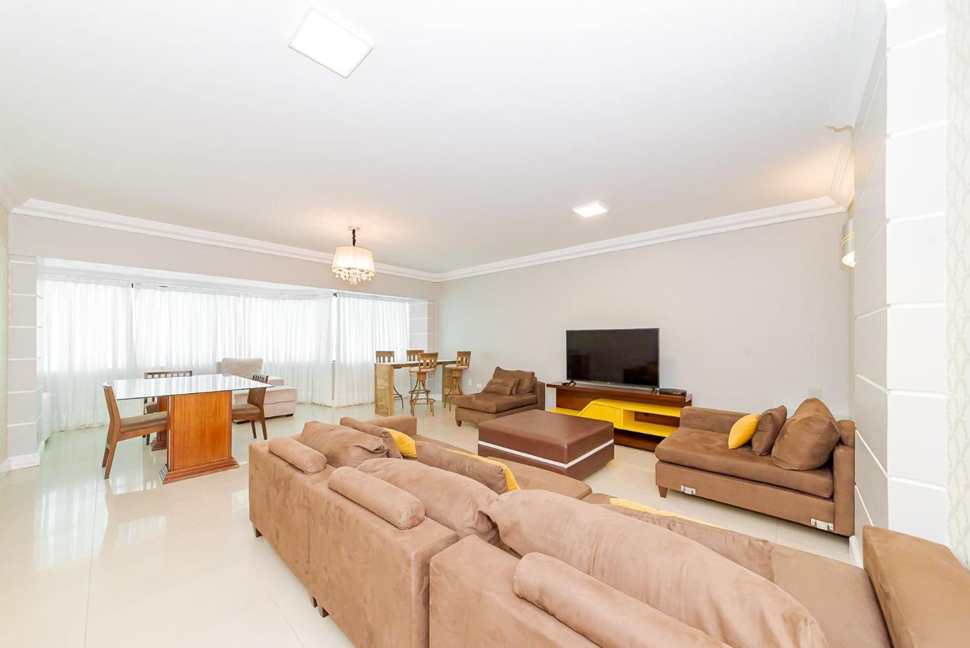 Apto Amplo 1Suite Mais 2Quartos - Quadra Mar 50M Da Praia - Somente Familiares Balneário Camboriú المظهر الخارجي الصورة